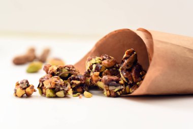 fıstıklı croquant tatlı / fistikli krokan