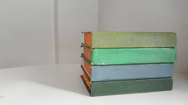 Libros Novela Vintage Mesa — Foto de Stock