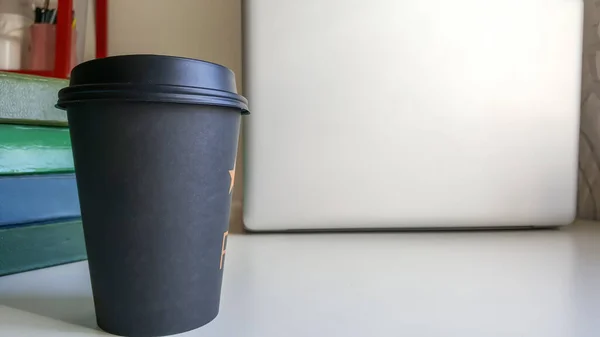 Cup Coffee Laptop Office Table — Stock Photo, Image