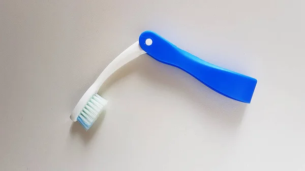 Blauw Wit Opvouwbare Tandenborstel Voor Reizen — Stockfoto