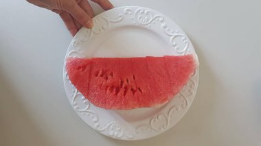 Su Karpuzu Meyve Dilimi Tabakta