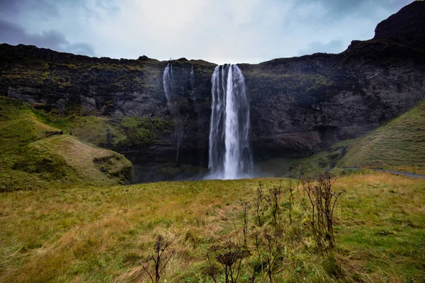 Hoher Wasserfall Island — Stockfoto