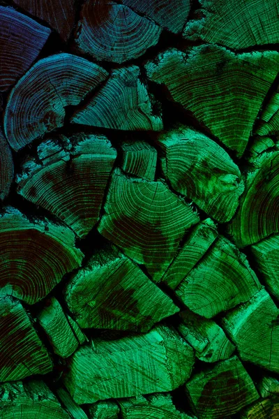 Деревянный абстрактный фон. Текстура деревянных досок с выдержанными кольцами. Старое дерево с выдержанными кольцами. . — стоковое фото