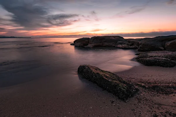 Zeegezicht Bij Zonsopgang Prachtige Natuurlijke Zeegezicht Zee Zonsopgang Aan Zwarte — Stockfoto
