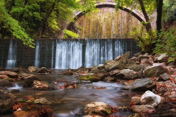 Палеокарья Старый Каменный Арочный Мост Между Двумя Водопадами Префектура Трикала — стоковое фото