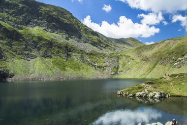Muhteşem yaz manzarası. Rila gölleri, Bulgaristan.