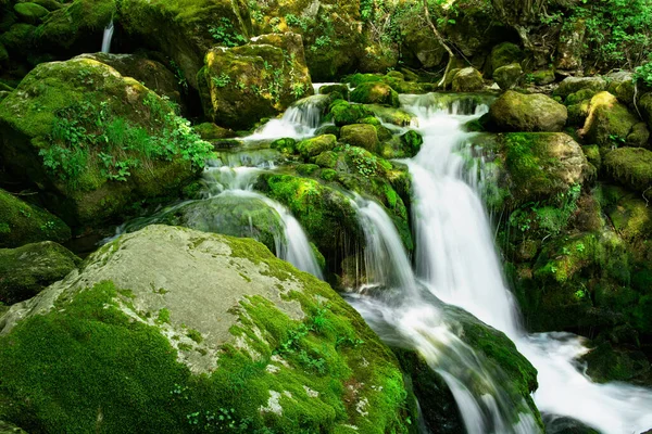 Красивый Пейзаж Болгарии Водопад Бовска Скакля Летом — стоковое фото