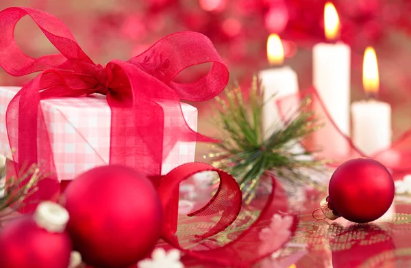 Červené vánoční koule. — Stock fotografie