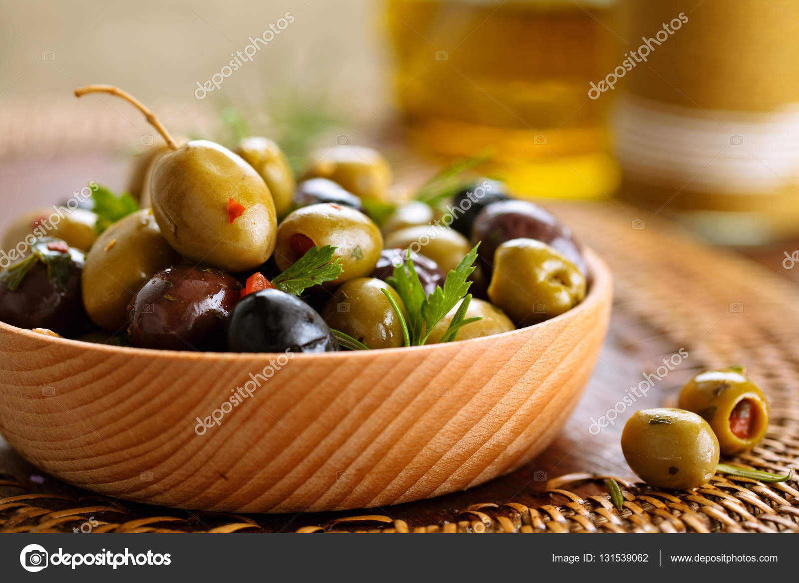 Оливки и маслины. Можно ли замораживать оливки. Оливки. Оливки на сицилии. Маслины греция.