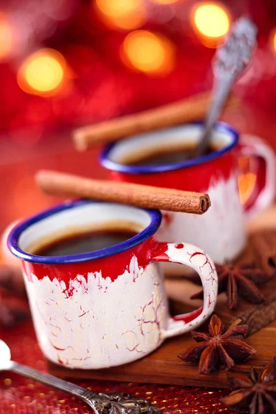 Heiße Schokolade mit Gewürzen. — Stockfoto