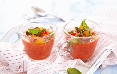  Gazpacho çorbası bardak.