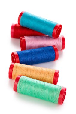 Renkli biriktiricileri kümesi.