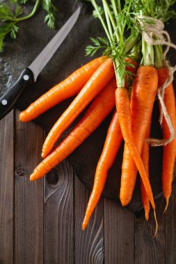 Olgun havuç yığını.