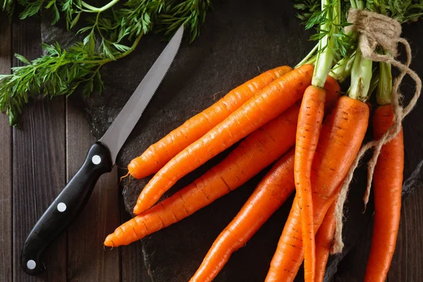Montón de zanahorias maduras . — Foto de Stock