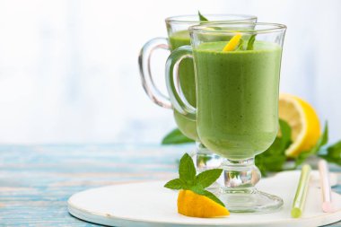 Nane ile ıspanak güler yüzlü.