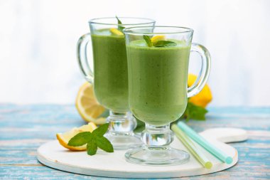 Nane ile ıspanak güler yüzlü.