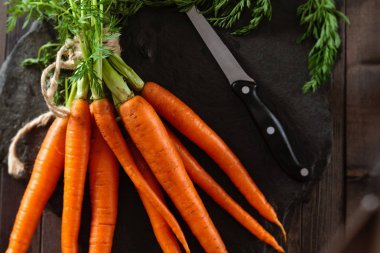 Olgun havuç yığını.