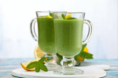 Nane ile ıspanak güler yüzlü.