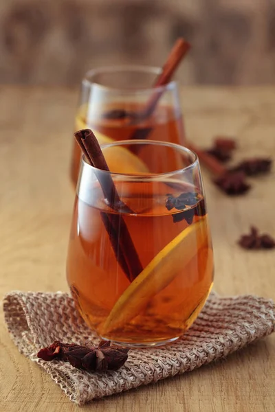 Sidra de manzana con especias . —  Fotos de Stock