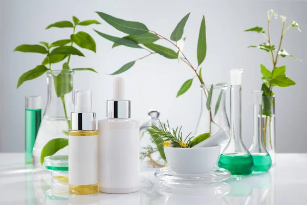 Krema Çorba Balsam Köpük Şampuan Için Kozmetik Araştırma Konsepti — Stok fotoğraf