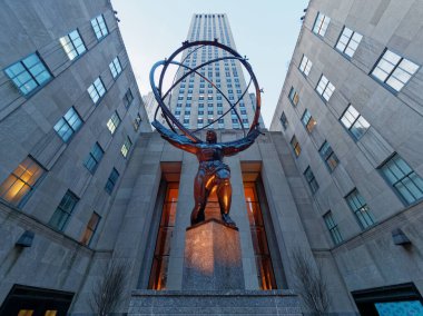 Rockefeller Merkezi 'nden Atlas Omuz Silkme Anıtı