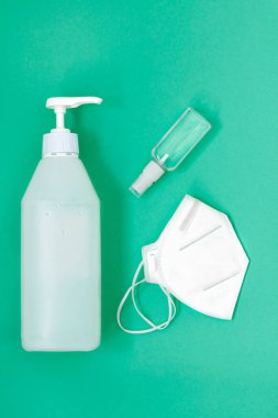 El dezenfektanı, yüzey dezenfektanı, koruyucu bir tıbbi maske..