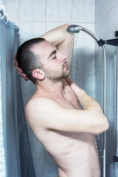 晨间浴室淋浴 — 图库照片