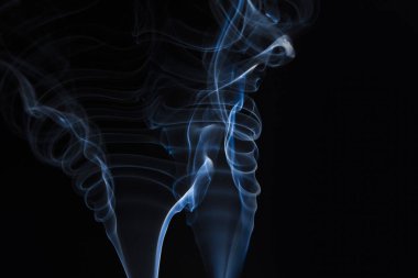 Zengin swirls duman, siyah arka plan