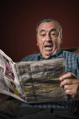 Gazetelerdeki inanılmaz günlük haberleri