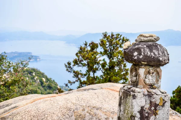 Kamenná Svatá Věž Vrcholu Hory Misen Ostrově Icukushima Prefektuře Hirošima — Stock fotografie