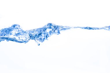 Beyaz zemin üzerinde su sıçraması ve hava kabarcıkları, izole resim.