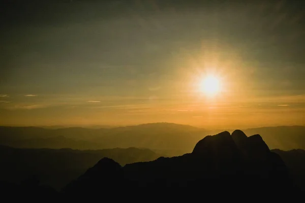 Sunrise Sky Backlit Big Mountain — Stock Photo, Image