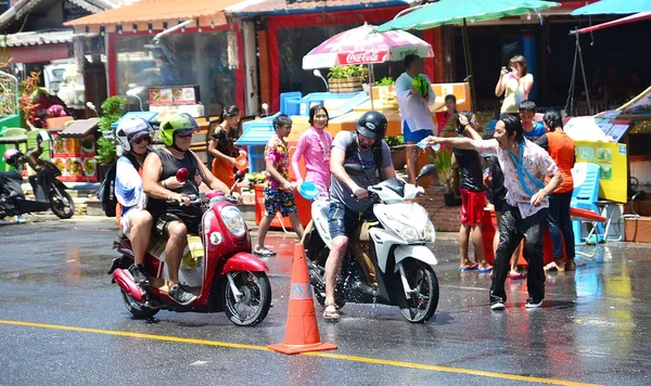 Phuket Thailand 2018 Happy People Streets Phuket Celebrate Thai New — Stock Photo, Image