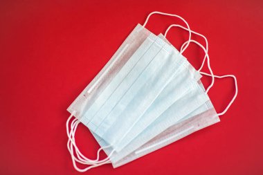 KIRMIZI ARASINDA MÜZİK MASLARI