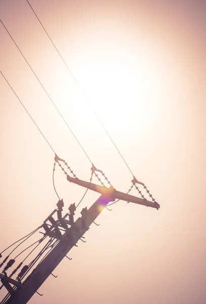 Electricity pylon on a sunny day — Stock Photo, Image