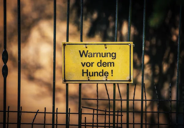 Německá značka varování — Stock fotografie