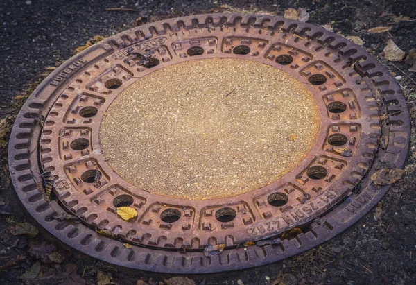 Kirli Yarıntısı kapak 