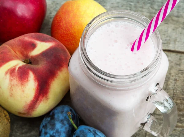 Smoothies, gesunde Ernährung — Stockfoto