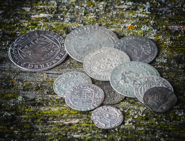 Vecchie monete metalliche — Foto Stock