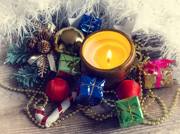 Brinquedos de Natal, caixas de presente — Fotografia de Stock