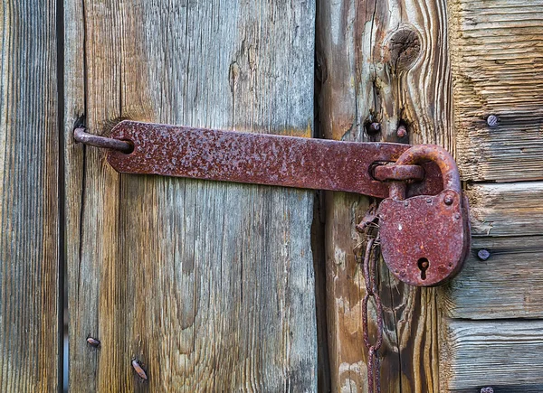 Cadeado metálico velho — Fotografia de Stock