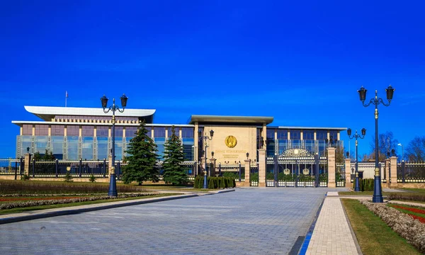 Minsk, Belarús, el Palacio de la Independencia — Foto de Stock