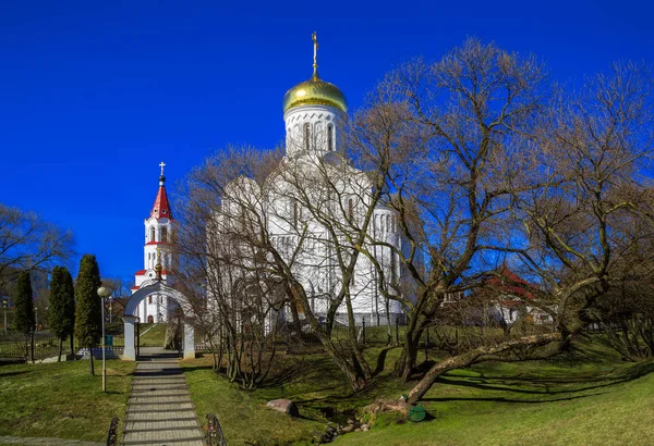 Mińsk, Białoruś, święty Kościół ochrony — Zdjęcie stockowe