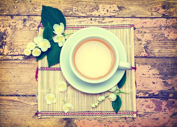 Čaj a jasmínové květy — Stock fotografie