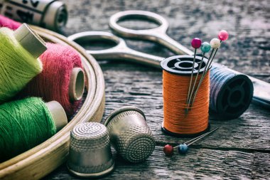 Dikiş donatımı, alet takımları