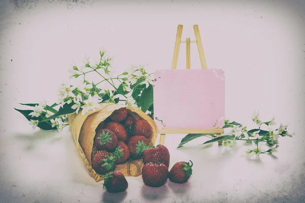 新鲜草莓静止不动的生活 — 图库照片