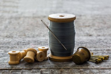 Konu dikiş, bobinler