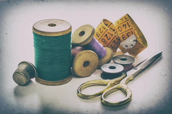 Konu dikiş, bobinler