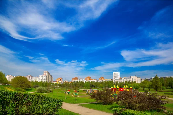 Minsk, moderne Architektur — Stockfoto