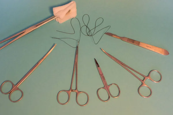 Instrumentos Para Cirurgia Campo Cirúrgico Verde — Fotografia de Stock